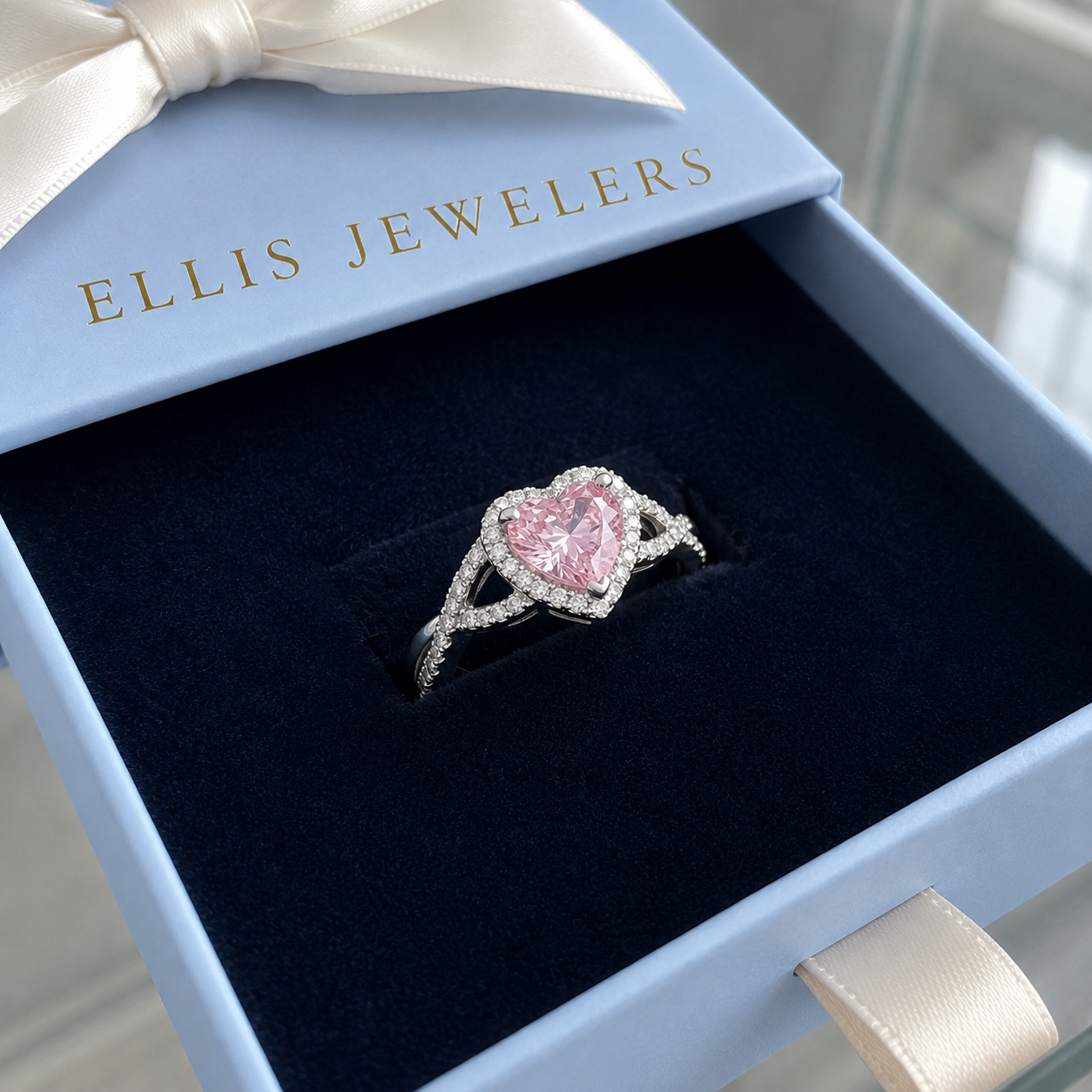 Amour Twist Halo Ring | White Gold