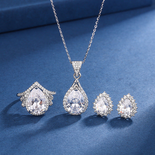 Aria Teardrop White Set | White Gold