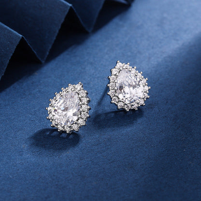 Aria Teardrop White Set | White Gold