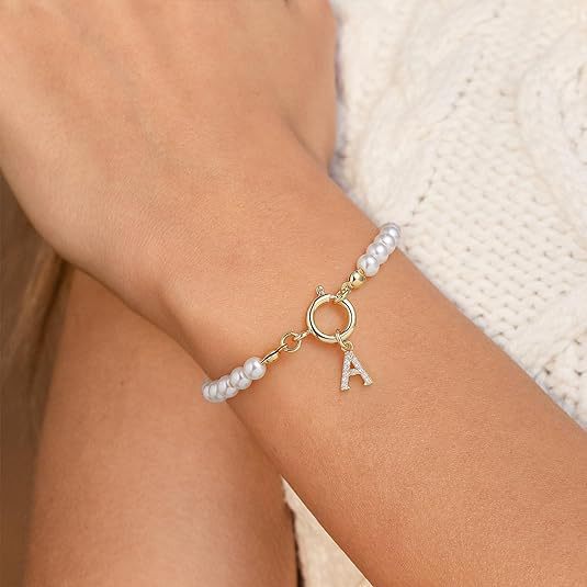 Auden Clé Letter Bracelet | Gold